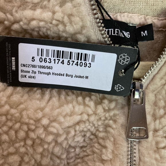 PrettyLittleThing Stone Zip Through Hooded Borg Jacket - Picture 8 of 9